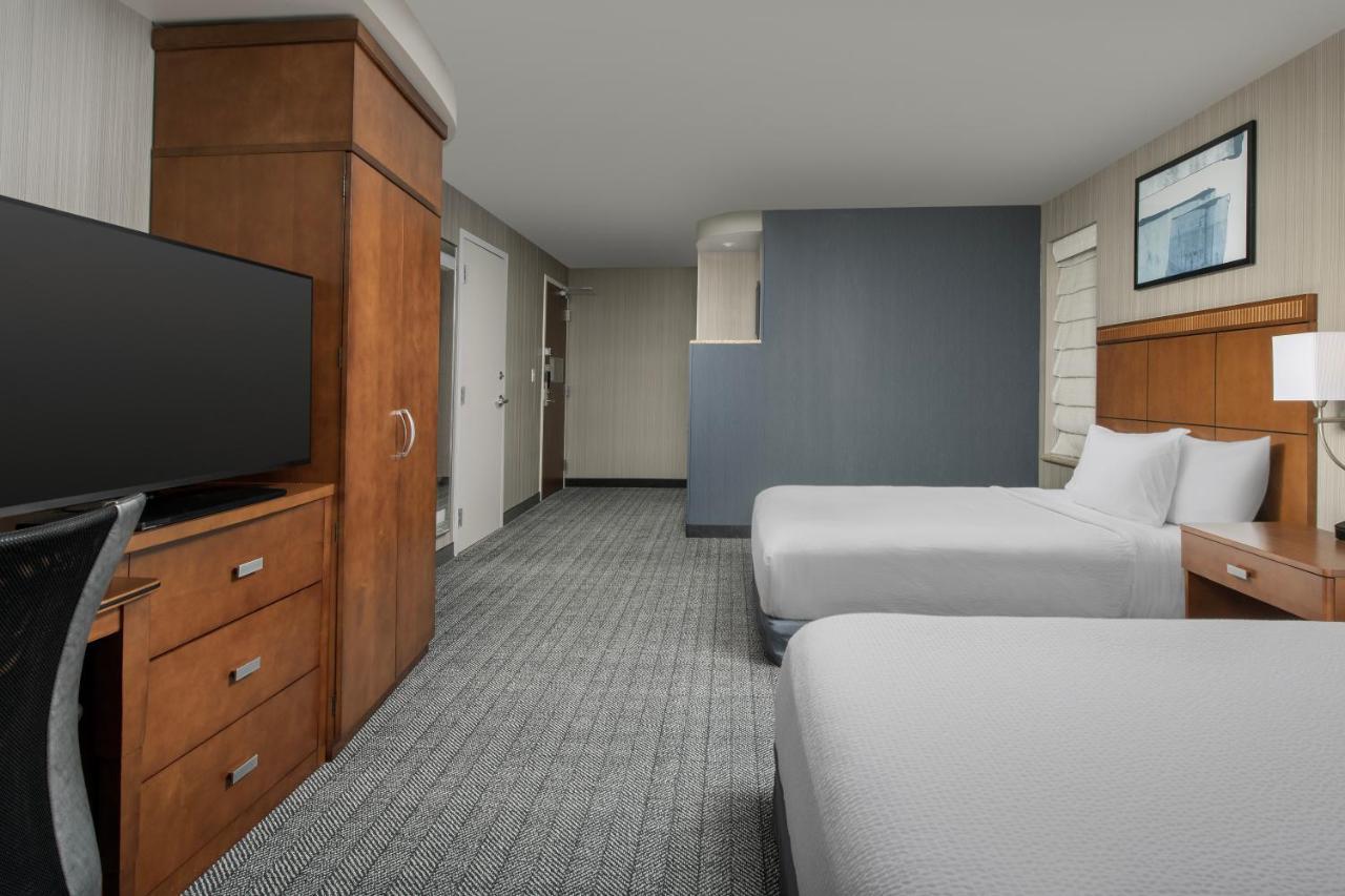 מלון Courtyard By Marriott Seattle קירקלנד מראה חיצוני תמונה