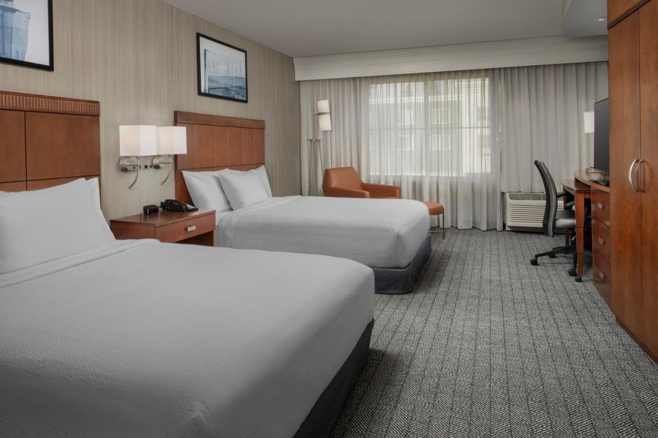 מלון Courtyard By Marriott Seattle קירקלנד מראה חיצוני תמונה
