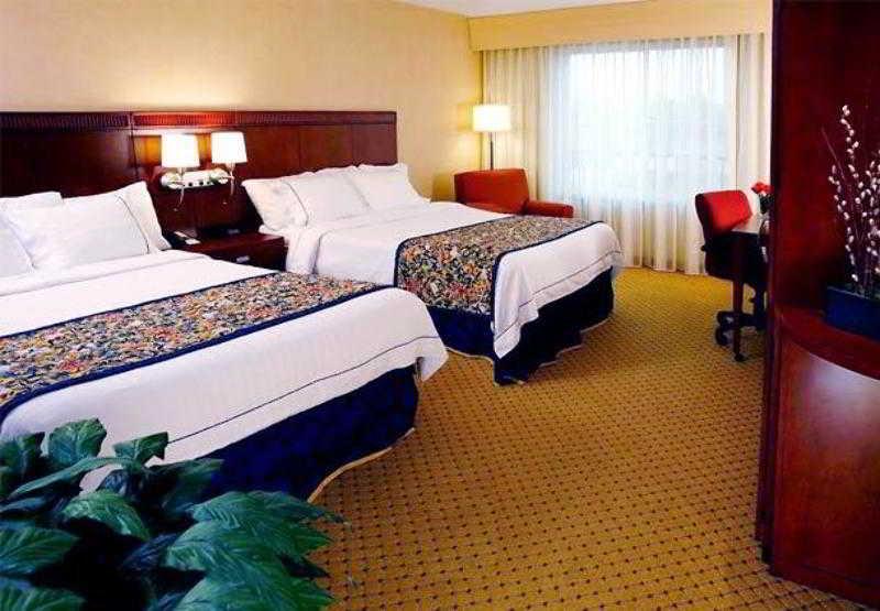 מלון Courtyard By Marriott Seattle קירקלנד חדר תמונה